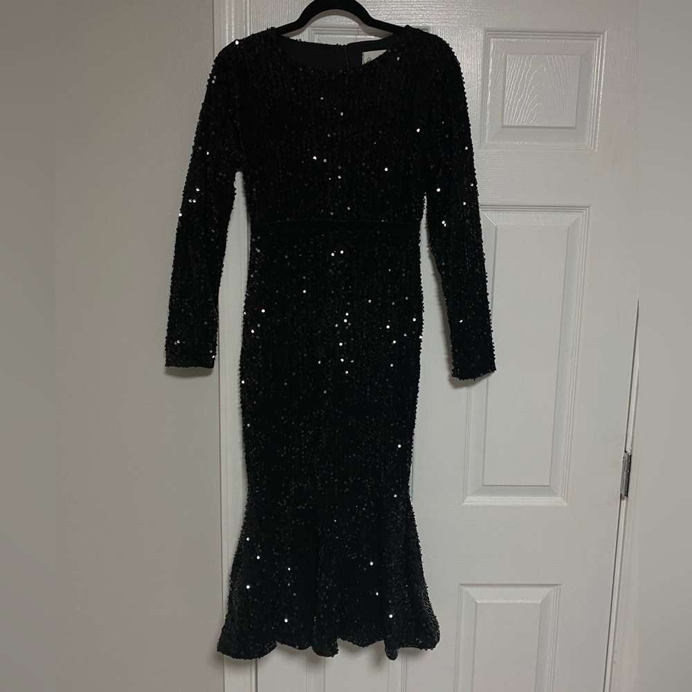 Sparkly black sequins long sleeve midi dress